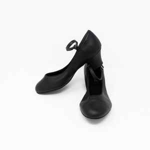 Capezio Junior Footlight Size 4.5 M US